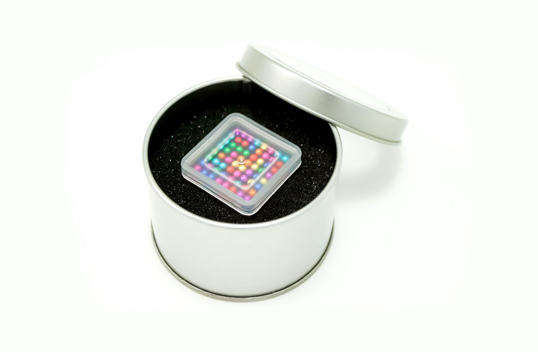 UMD Magnetic Balls Case