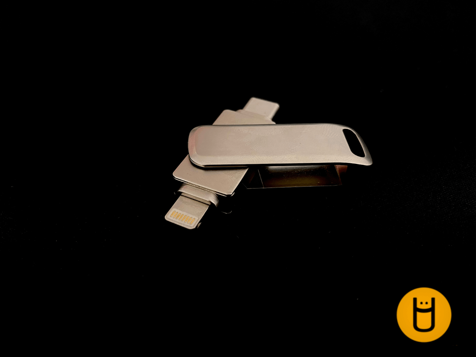 lightning and type-c USB flash drive
